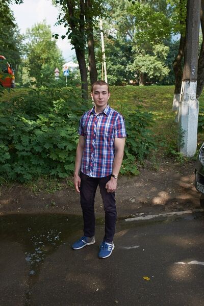  ,   Captain, 27 ,   ,   , c 