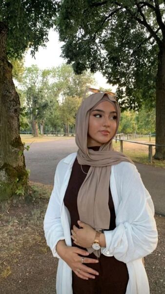  ,   Zhansaya, 25 ,   ,   , c , 