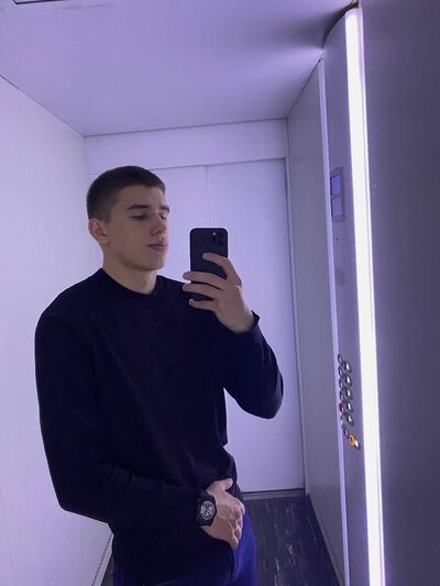  ,   Gregory, 22 ,   ,   