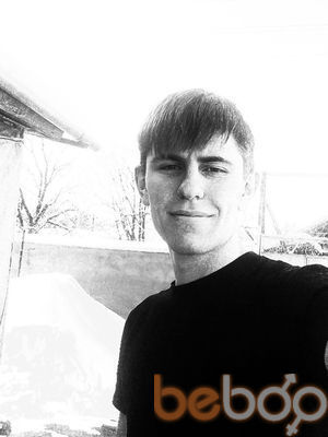  ,   Alex, 32 ,   