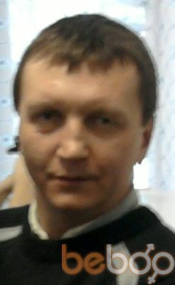  ,   Sacha, 48 ,   