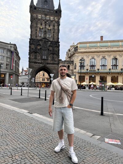  Koluszki,   YURY, 24 ,   c , 