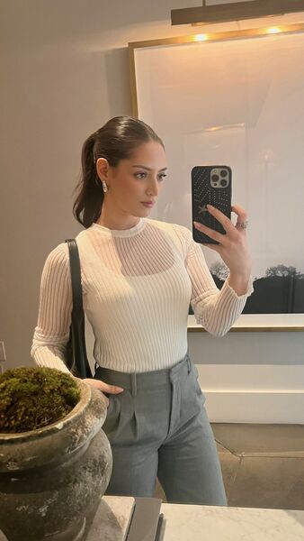  ,   Anya, 30 ,   ,   , c , 