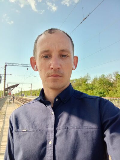  ,   Anton, 32 ,   ,   