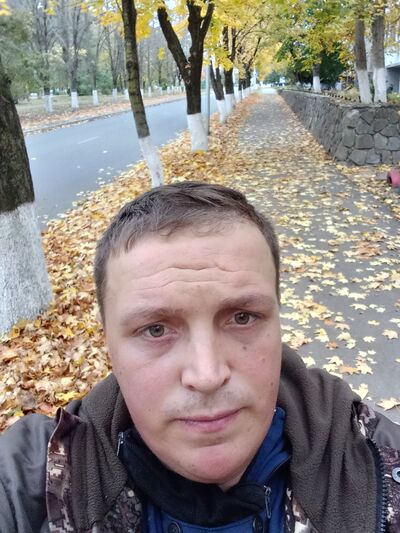  ,   Sergei, 34 ,   ,   