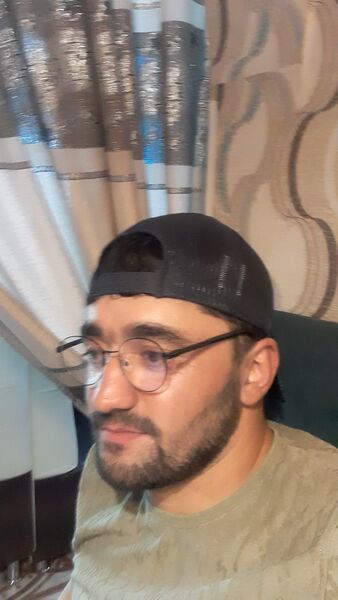  ,   Ramzi, 32 ,   c 