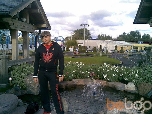  ,   Nik, 39 ,   