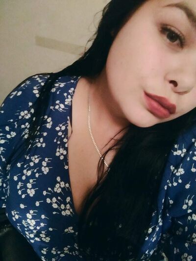  ,   Viktoria, 27 ,   ,   