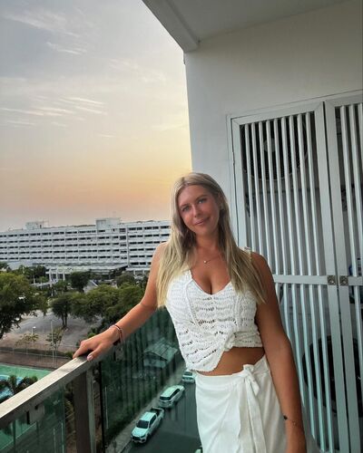  Frankfurt am Main,   , 30 ,     , c , 