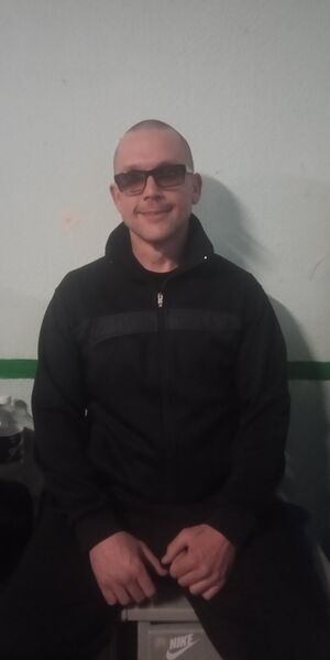 ,   Denis, 41 ,   ,   