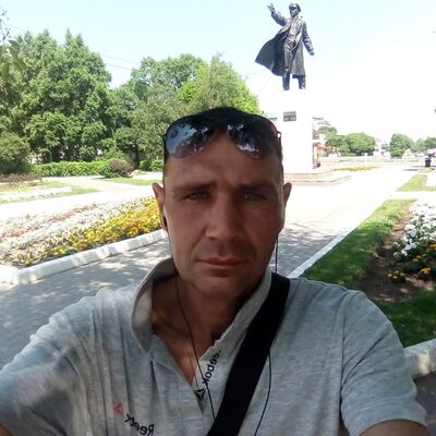  ,   Alekc, 44 ,   
