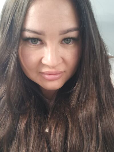  ,   Regina, 38 ,   ,   , 