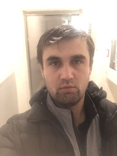  ,   Amir, 29 ,   ,   