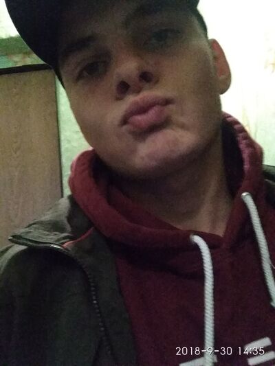  ,   Valentin, 26 ,   , 
