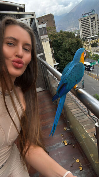  ,   Liubov, 40 ,   ,   , c 