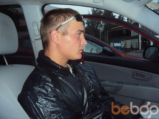  ,   Ruslan, 32 ,   
