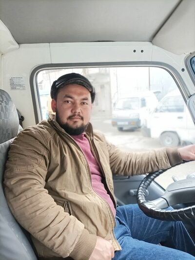  ,   Mansurjon, 33 ,   ,   