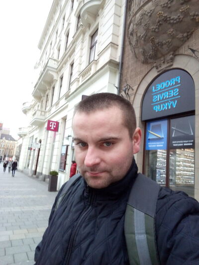  ,   Volodymyr, 33 ,   ,   , c 