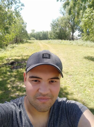  ,   Madiyar, 32 ,   ,   