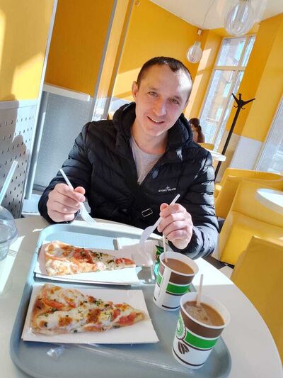   ,   Artist, 30 ,     , c 