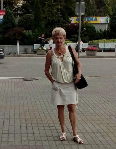  ,   Lena, 52 ,   ,   