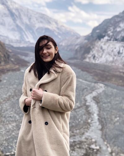  ,   Anna, 33 ,   ,   