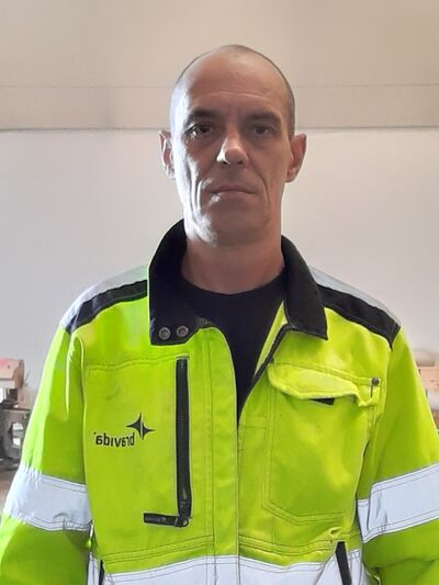  ,   Sergei, 51 ,   ,   , c 