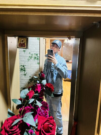   ,   Joel, 25 ,   ,   