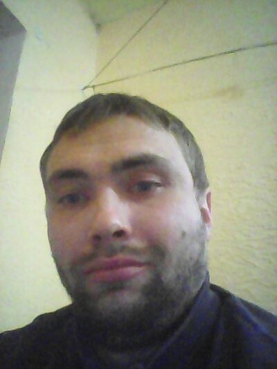  ,   Viktor, 40 ,   