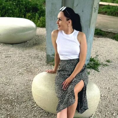  ,   Olga, 35 ,   