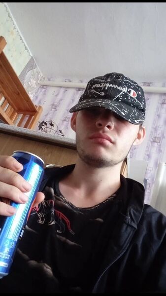  ,   Maksim, 21 ,   ,   , c , 
