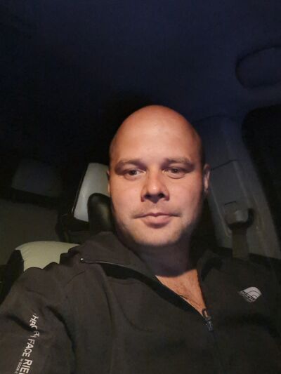  ,   Mikhail, 31 ,   ,   