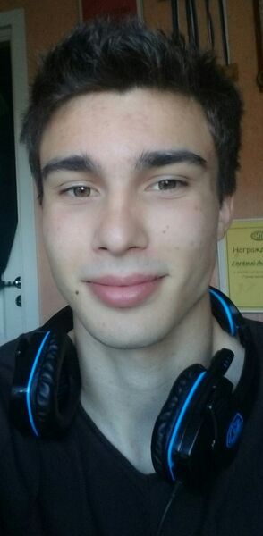  ,   Jevgeni, 28 ,   ,   , c 
