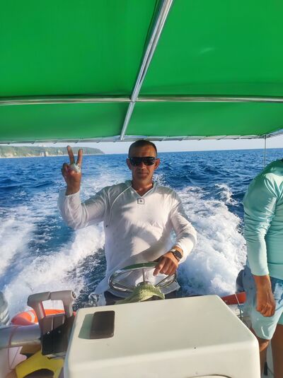  --,   Max, 39 ,   ,   , c 