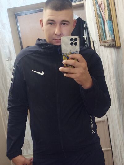  ,   Artyom, 23 ,   ,   , c , 
