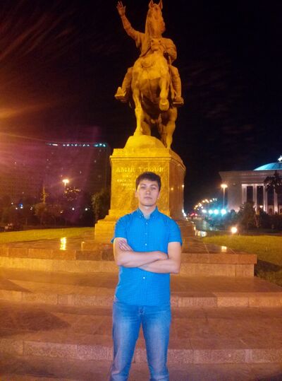  ,   Odil, 32 ,   