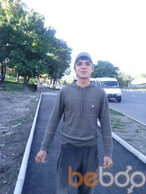  ,   Artem, 35 ,   