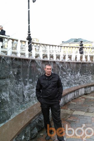  933845  Viktor, 50 ,    