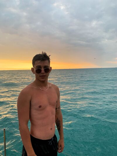  ,   Vlad, 23 ,   ,   