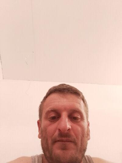  ,   Vardan, 37 ,   ,   