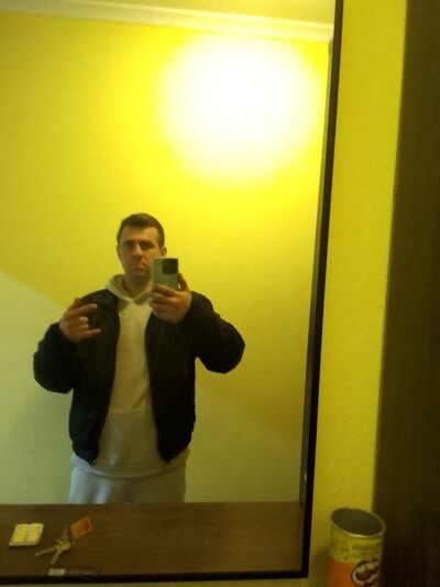  --,   Andrew, 33 ,     , c 