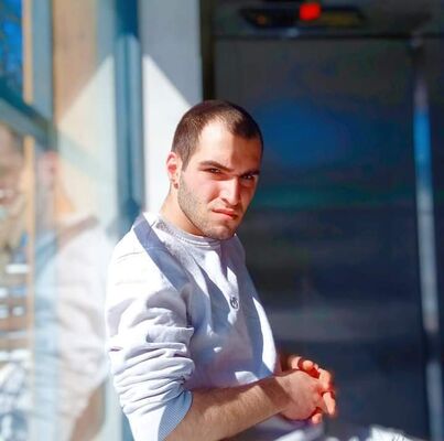  ,   Gio, 24 ,   ,   