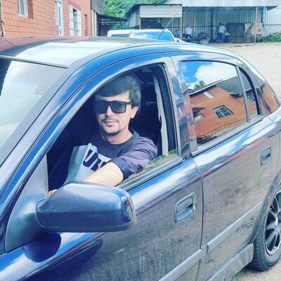  ,   Amir, 29 ,   ,   