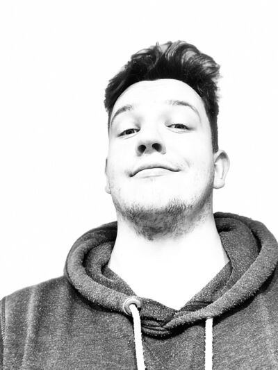  -,   Vladimir, 27 ,   ,   , c 