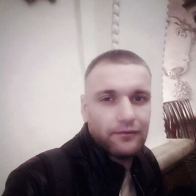  ,   Artur, 35 ,   ,   , c 