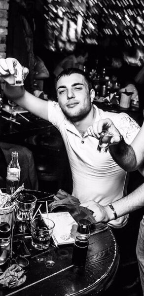  ,   Armen, 29 ,   ,   