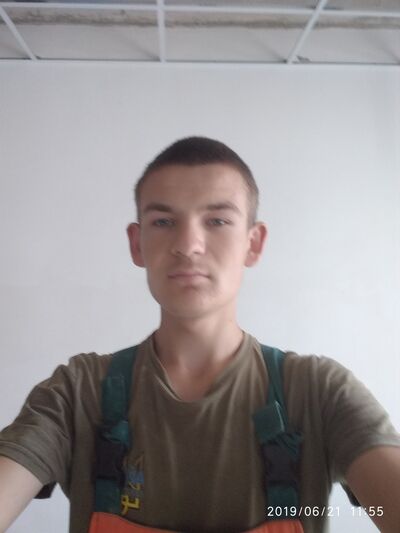  ,   Andriy, 25 ,     , c 