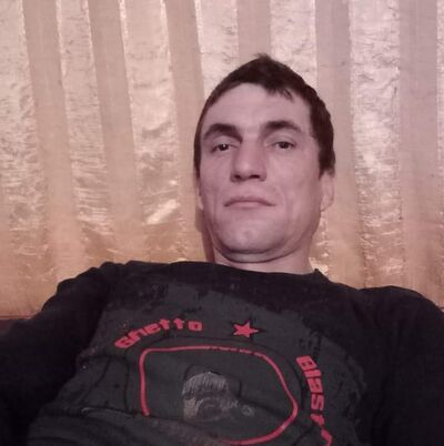  -,   Stefan, 44 ,   ,   
