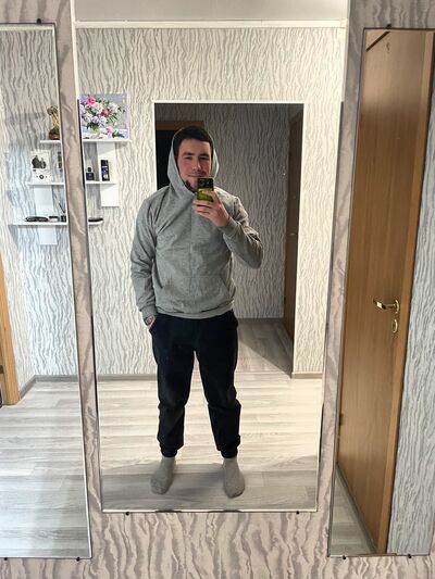  ,   Artem, 22 ,   ,   