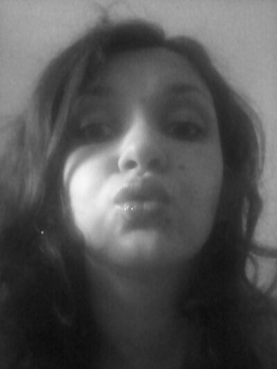  ,   Valerie, 35 ,   ,   , c 